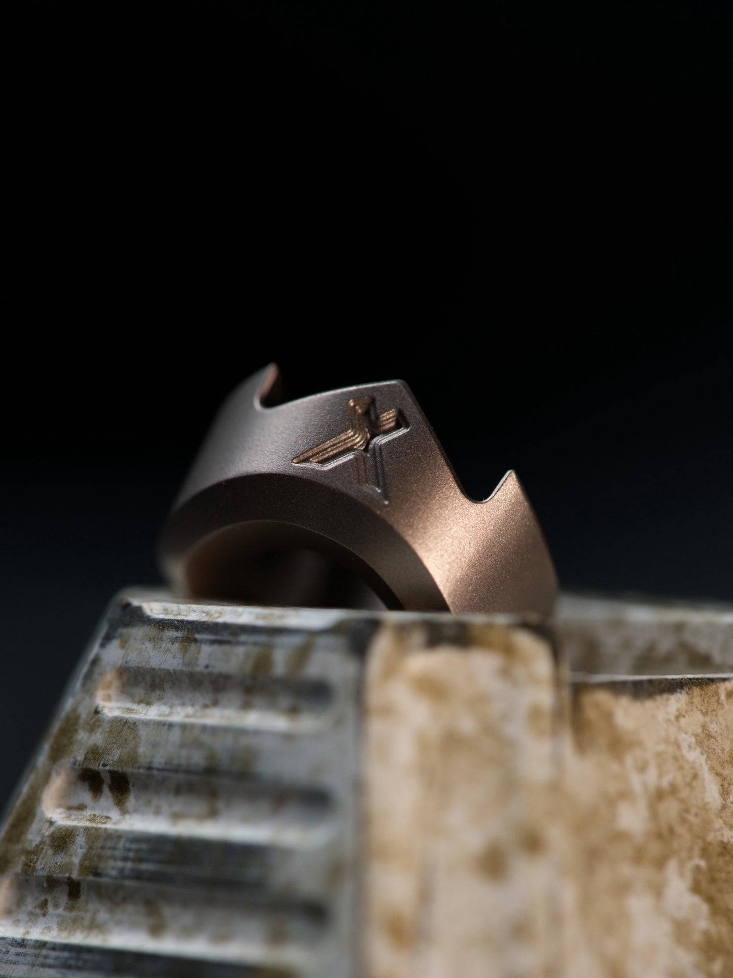 Crown | WCu | Auction